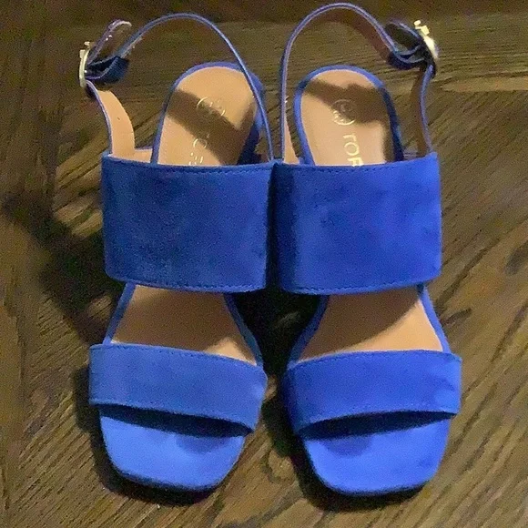 Tory Burch Nautical Blue Block Heel Sandals - Picture 7 of 11